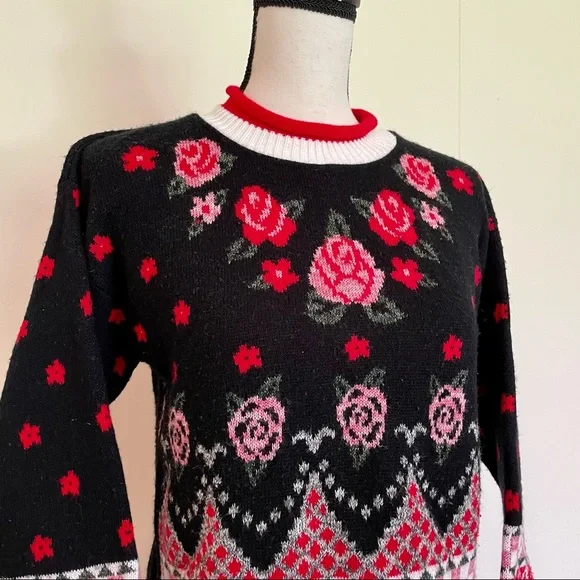 Vintage 90s Knit Rose Sweater - Picture 3 of 5